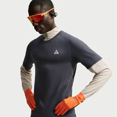 Nike Men's  Acg Solar Chase Dri-fit Adv Trail Running Top In Gray
