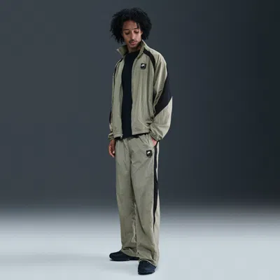 Nike Men's Air Woven Track Pants In Gray