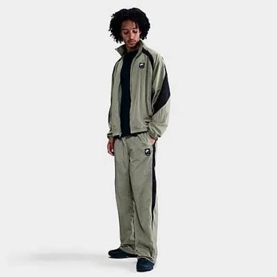 Nike Men's Air Woven Track Pants In Green