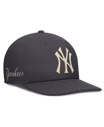 Nike Men's Anthracite New York Yankees Statement Pro Snapback Hat