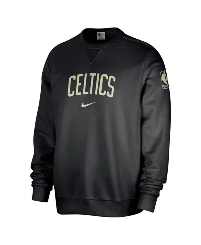 NIKE MEN'S BLACK BOSTON CELTICS COURTSIDE STANDARD ISSUE PERFORMANCE PULLOVER SWEATSHIRT