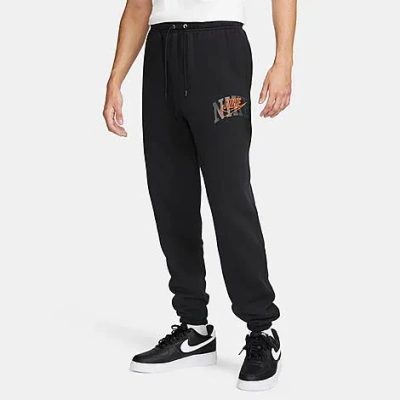 Nike Men's Club Fleece Arched Varsity Graphic Cuffed Sweatpants Size Xl Cotton/polyester/fleece In Black