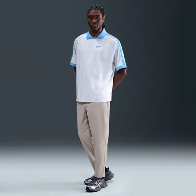 Nike Men's Club Woven Tapered Pants In Gray
