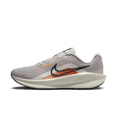 Nike Men's Downshifter 13 Road Running Shoes In Light Iron Ore/total Orange/sail/thunder Blue