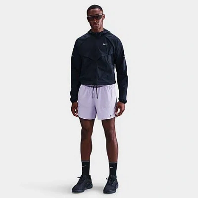 NIKE NIKE MEN'S DRI-FIT STRIDE 2-IN-1 5" RUNNING SHORTS