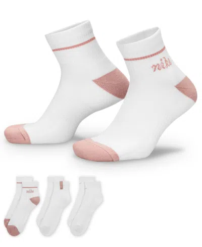 Nike Men's Everyday Plus Cushioned 3-pack Ankle Socks In White