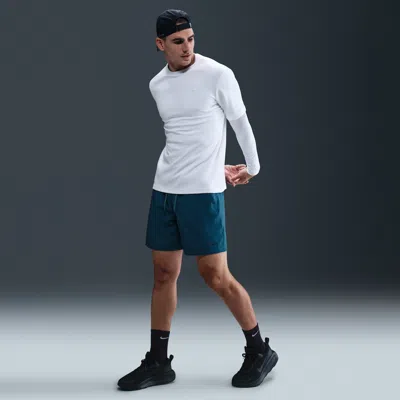 Nike Men's Form Dri-fit 7" Unlined Versatile Shorts In Blue