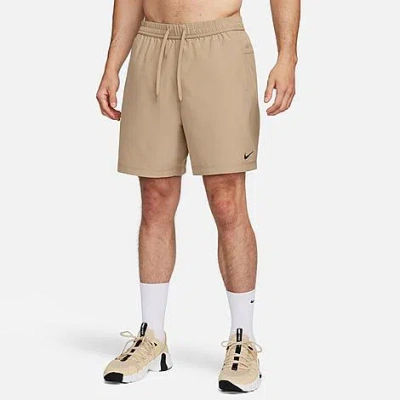 Nike Men's Form Dri-fit Unlined 7" Versatile Shorts In Khaki/black