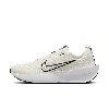 Nike Men's Interact Run Road Running Shoes In White