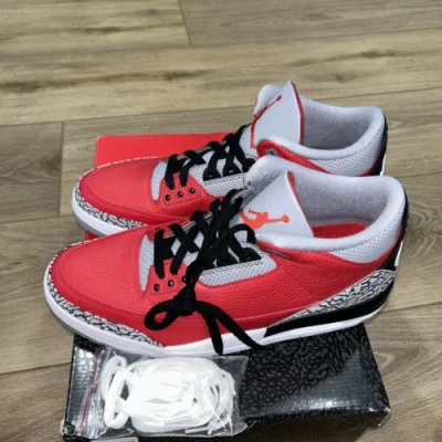 Pre-owned Nike Men's Jordan 3 Retro Se Fire Red Unite Size 10 Ck5692 600 Missing Red Laces