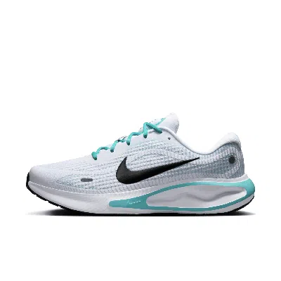 Nike Men's Journey Run Road Running Shoes In White