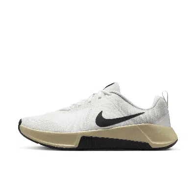 Nike Mc Trainer 3 Sneakers In Off-white And Black