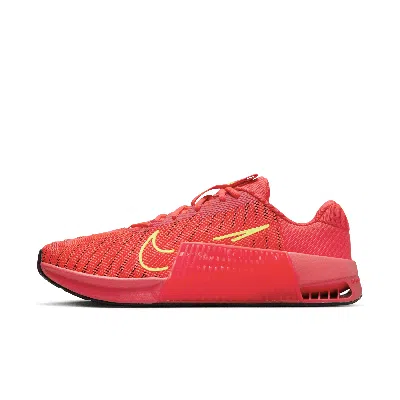 Nike Men's Metcon 9 Workout Shoes In Red