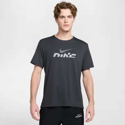 Nike Men's Miler Flash Dri-fit Uv Short-sleeve Running Top In Grey