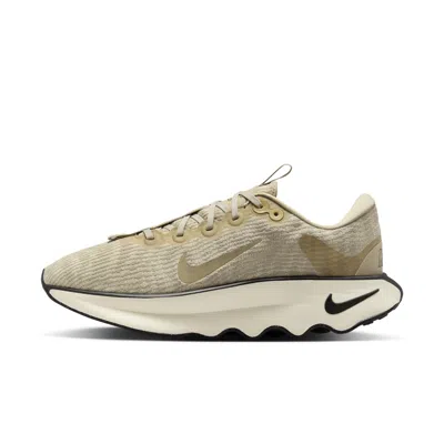 Nike Men's Motiva Walking Shoes
