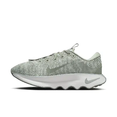 Nike Men's Motiva Walking Shoes In Green