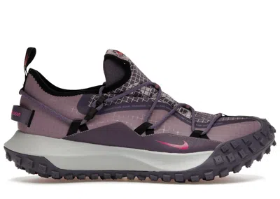 Pre-owned Nike Men's  Acg Mountain Fly Low Se Sneakers In Canyon Purple/amethyst Wave/doll