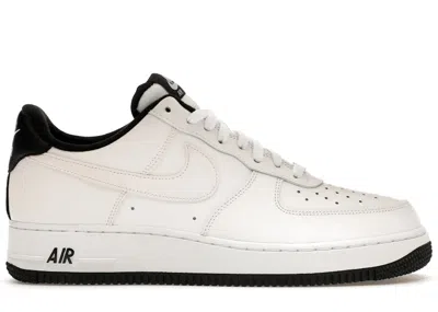 Pre-owned Nike Men's  Air Force 1 Low '07 Sneakers In White/black