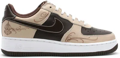 Pre-owned Nike Men's  Air Force 1 Low Brown Pride Sneakers In Linen/baroque Brown/white