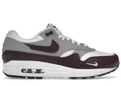 Pre-owned Nike Men's  Air Max 1 Sneakers In White/mystic Dates/wolf Grey