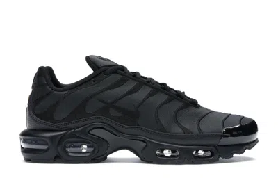 Pre-owned Nike Men's  Air Max Plus Triple Leather Sneakers In Black