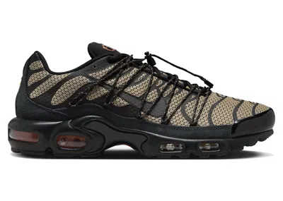 Pre-owned Nike Men's  Air Max Plus Utility Sneakers In Khaki/safety Orange/black