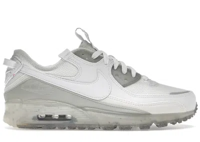 Pre-owned Nike Men's  Air Max Terrascape 90 Grey Sneakers In White