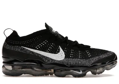 Pre-owned Nike Men's  Air Vapormax 2023 Flyknit Oreo Sneakers In Black/white