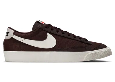 Pre-owned Nike Men's  Blazer Low '77 Prm Sneakers In Earth/black
