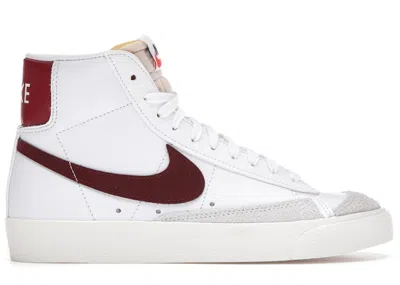 Pre-owned Nike Men's  Blazer Mid 77 Sneakers In White/team Red