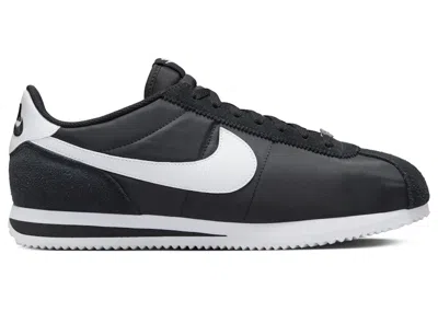 Pre-owned Nike Men's  Cortez Textile Sneakers In Black/white