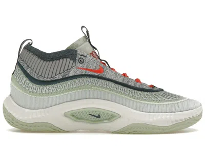 Pre-owned Nike Men's  Cosmic Unity 3 Christmas Sneakers In Light Silver/deep Jungle/honeydew In Multi