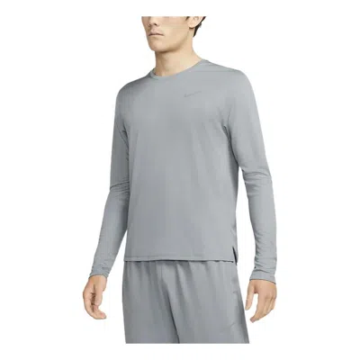 Nike Men's  Dri-fit Solid Color Logo Printing Sports Long Sleeves Asia Edition Smoke Gray T-shirt