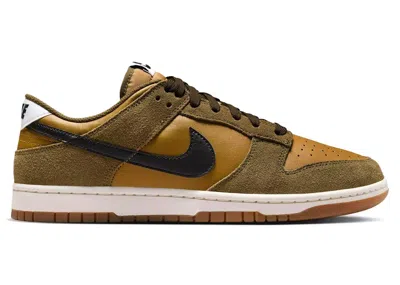 Pre-owned Nike Men's  Dunk Low Retro Se Gum Sneakers In Ochre/black/olive Flak