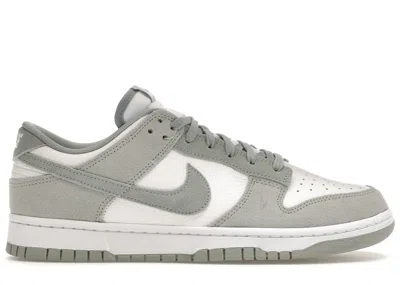 Pre-owned Nike Men's  Dunk Low Se Sneakers In White/light Pumice