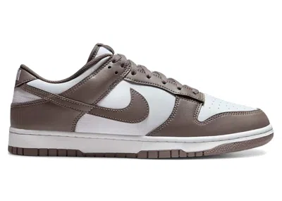 Pre-owned Nike Men's  Dunk Low Sneakers In White/cave Stone