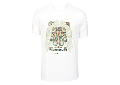 Pre-owned Nike Men's  Lebron James Strive For Greatness T-shirt In White