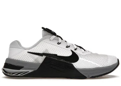 Pre-owned Nike Men's  Metcon 7 Sneakers In Black/white In Multi