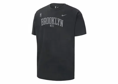 Pre-owned Nike Men's  Nba Brooklyn Nets Courtside Max 90 Loose Fit T-shirt In Black