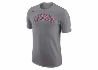Pre-owned Nike Men's  Nba Chicago Bulls City Edition Logo T-shirt In Grey/dark Red In Multi