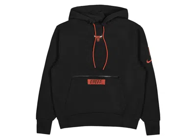 Pre-owned Nike Men's  Nba Chicago Bulls Courtside Fleece Loose Fit Hoodie In Black