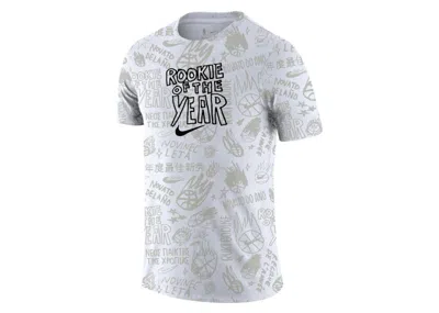 Pre-owned Nike Men's  Nba Courtside Rookie Of The Year T-shirt In White