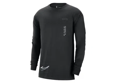Pre-owned Nike Men's  Nba Milwaukee Bucks Cts Max 90 Long Sleeve T-shirt In Black