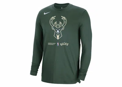 Pre-owned Nike Men's  Nba Milwaukee Bucks Drifit Loose Fit Long Sleeve T-shirt In Dark Green