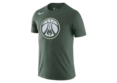 Pre-owned Nike Men's  Nba Milwaukee Bucks Logo Drifit T-shirt In Green/white