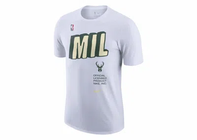 Pre-owned Nike Men's  Nba Milwaukee Bucks T-shirt In White