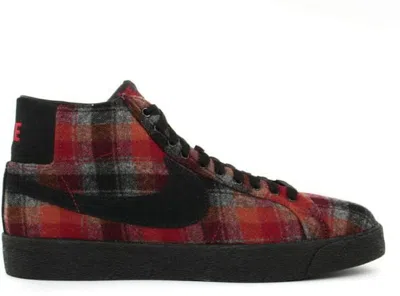Pre-owned Nike Men's  Sb Blazer Todd Jordan Sneakers In Team Red/black