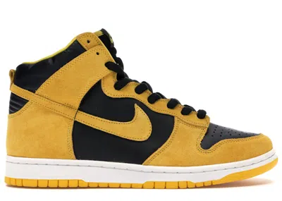 Pre-owned Nike Men's  Sb Dunk High Iowa Sneakers In Black/varsity Maize