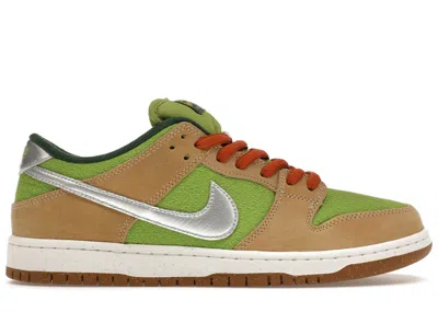 Pre-owned Nike Men's  Sb Dunk Low Escargot Sneakers In Sesame/metallic Silver/pear In Multi