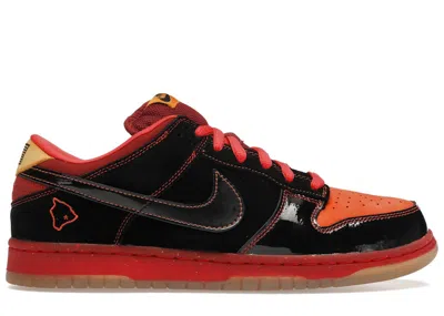 Pre-owned Nike Men's  Sb Dunk Low Hawaii Sneakers In Black/deep Orange In Multi